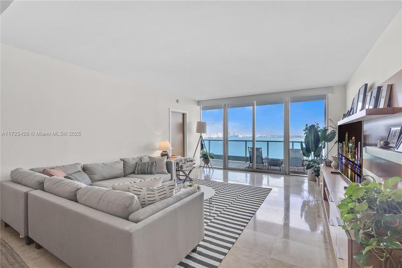 Picture of 1331 Brickell Bay Dr # 2007, Miami FL 33131