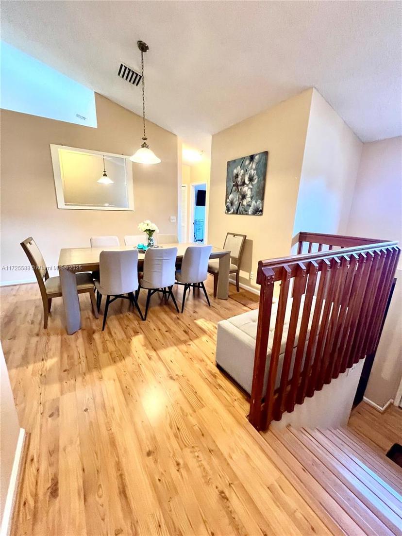 Picture of 10 Via De Casas Sur # 205, Boynton Beach FL 33426