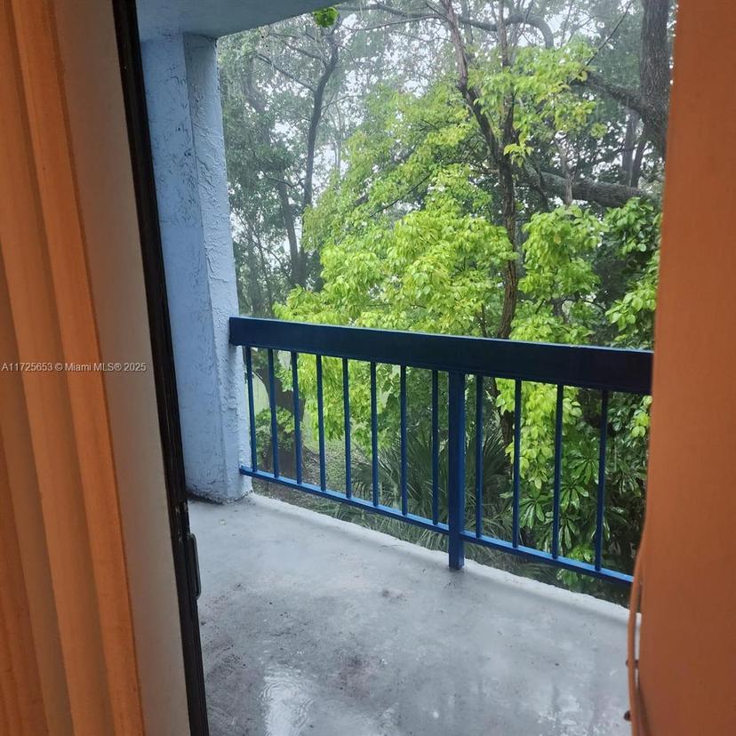 Picture of 9440 Fontainebleau Blvd # 301, Miami FL 33172