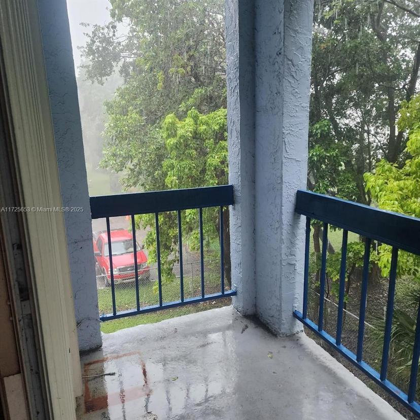 Picture of 9440 Fontainebleau Blvd # 301, Miami FL 33172