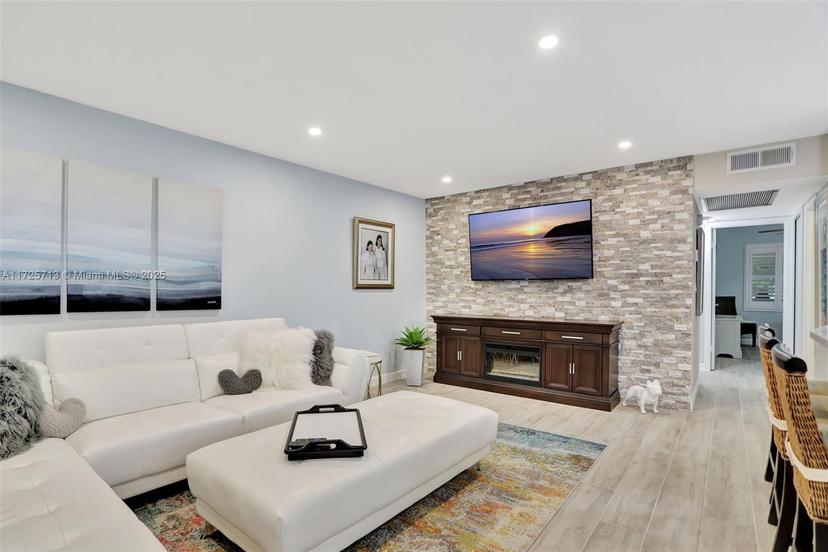 Picture of 285 Ventnor S # 285, Deerfield Beach FL 33442