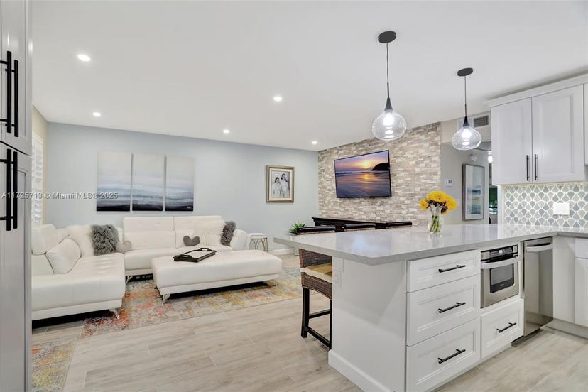 Picture of 285 Ventnor S # 285, Deerfield Beach FL 33442