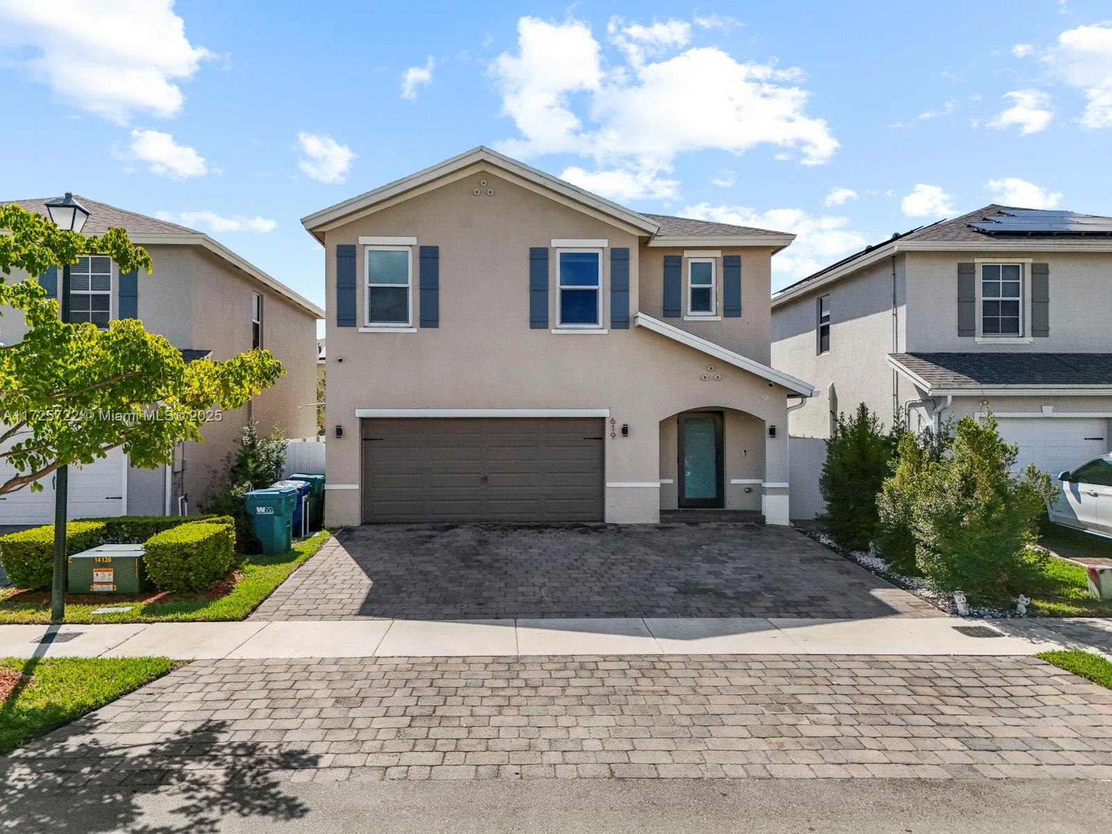 Picture of 619 NE 5Th St, Florida City, FL 33034