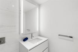 Picture of 300 Biscayne Blvd Way # 2505, Miami, FL 33131