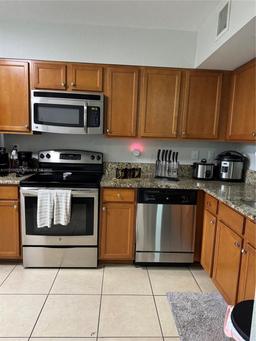 Picture of 22311 SW 88Th Pl # 4, Cutler Bay, FL 33190
