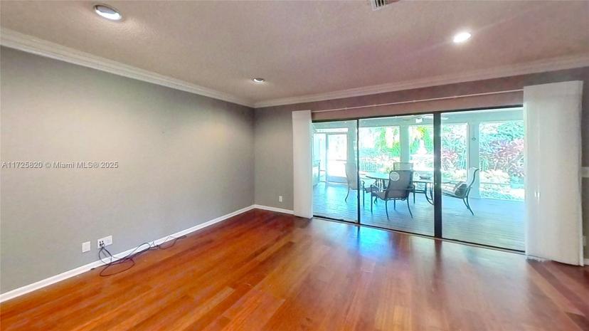 Picture of 1 E Balfour Rd E, Palm Beach Gardens FL 33418
