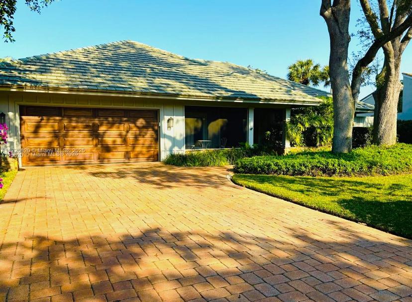 Picture of 1 E Balfour Rd E, Palm Beach Gardens FL 33418