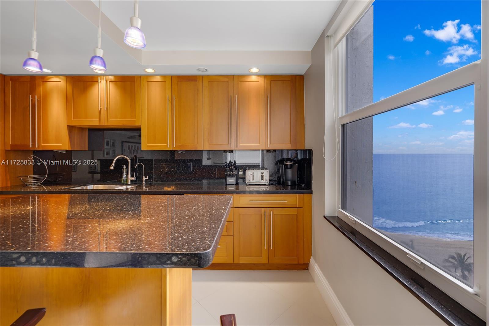 Picture of 4300 N Ocean Blvd # 10L, Fort Lauderdale, FL 33308