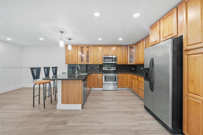 Picture of 154 Seville G # 154, Delray Beach FL 33446