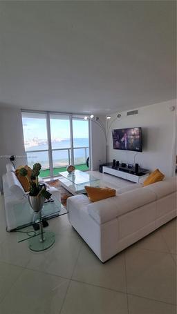 Picture of 50 Biscayne Blvd # 1902, Miami, FL 33132