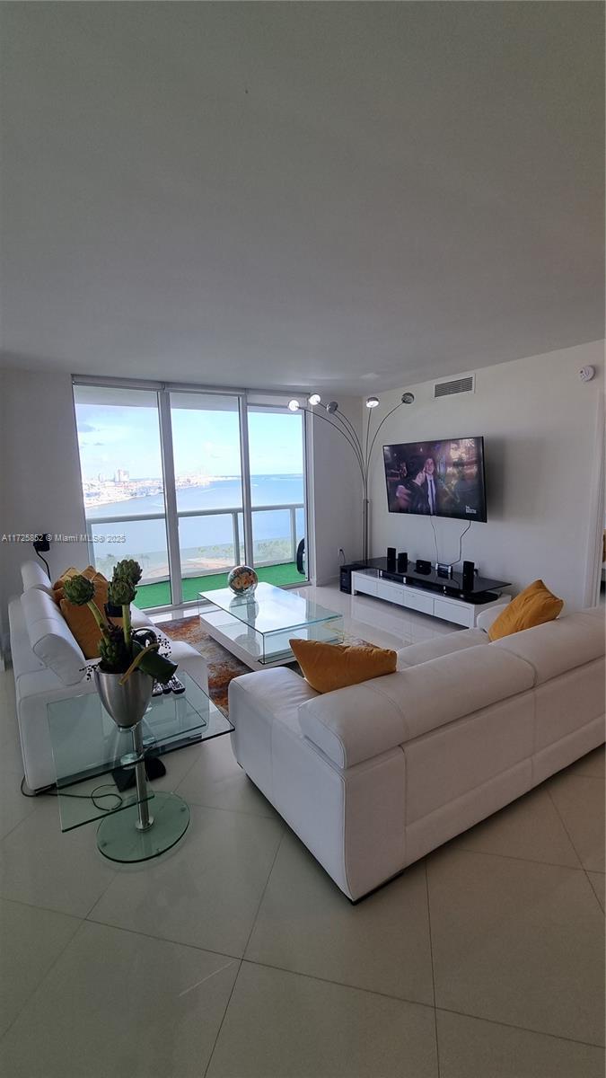 Picture of 50 Biscayne Blvd # 1902, Miami FL 33132
