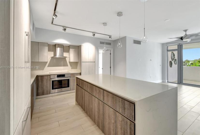 Picture of 111 SE 1St Ave # 316, Delray Beach FL 33444