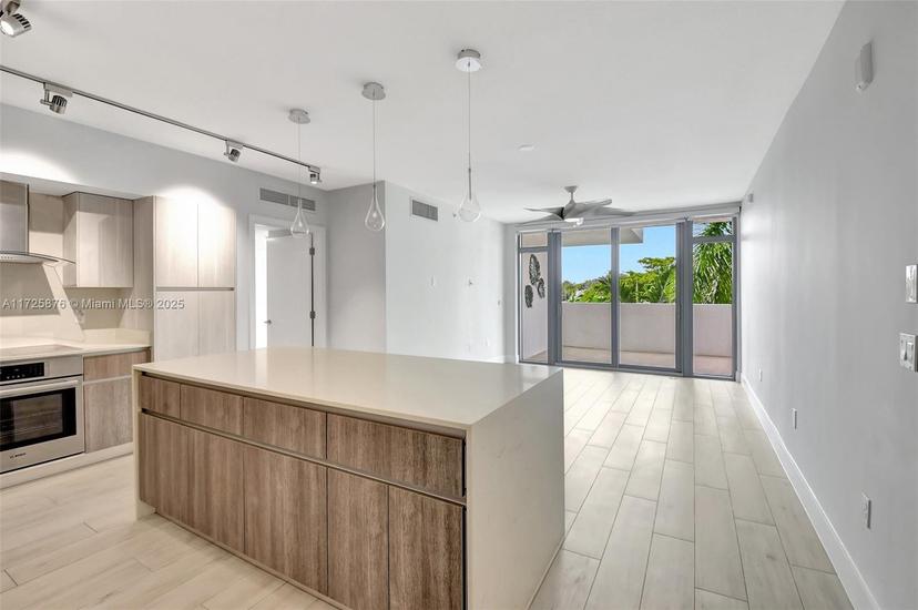 Picture of 111 SE 1St Ave # 316, Delray Beach FL 33444