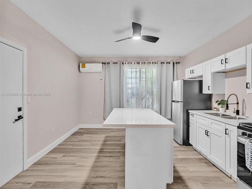 Picture of 1018 Euclid Ave # 2, Miami Beach FL 33139