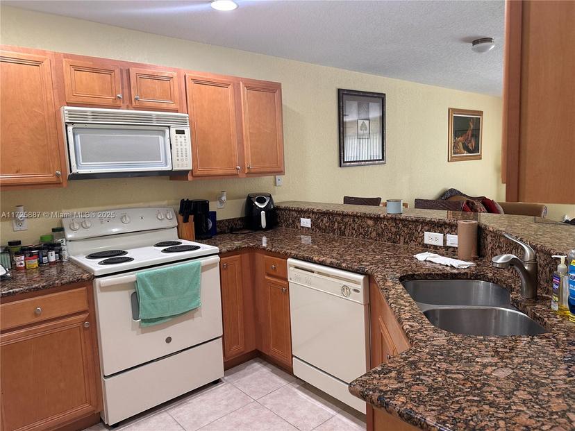 Picture of 2780 SE Birmingham Dr, Other City - In The State Of Florida FL 34994