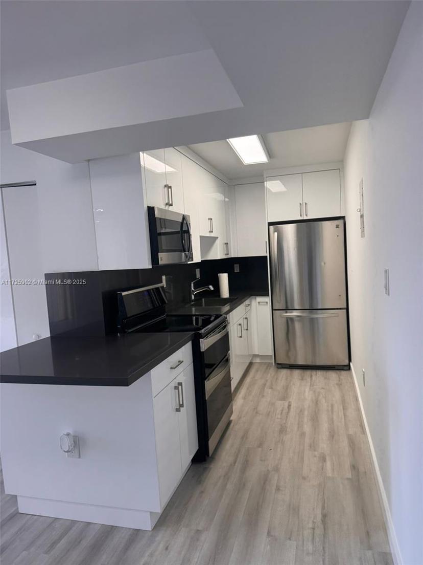Picture of 4803 NW 7Th St # 14, Miami FL 33126