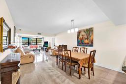 Picture of 6049 Balboa Cir # 203, Boca Raton, FL 33433