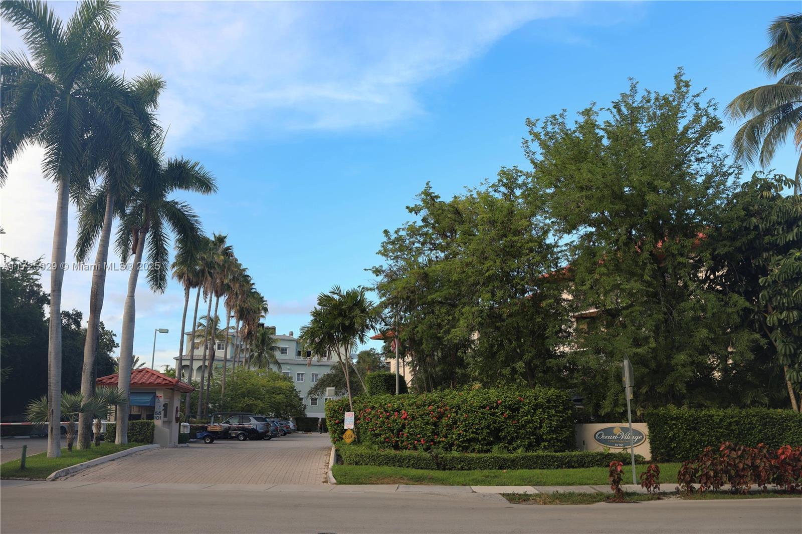 Picture of 55 Ocean Lane Dr # 3030, Key Biscayne, FL 33149