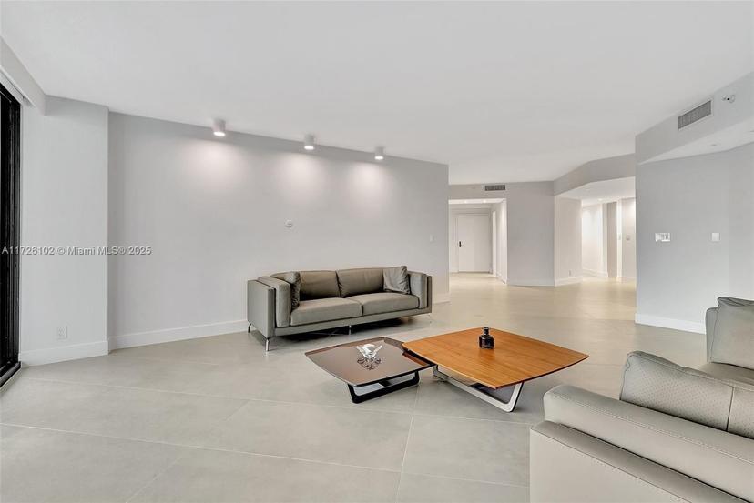 Picture of 2800 Island Blvd # 1802, Aventura FL 33160