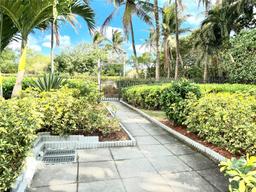 Picture of 1621 Collins Ave # 310, Miami Beach, FL 33139