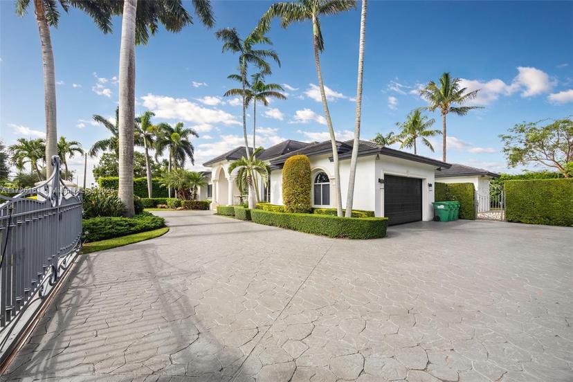 Picture of 9445 SW 68Th St, Miami FL 33173