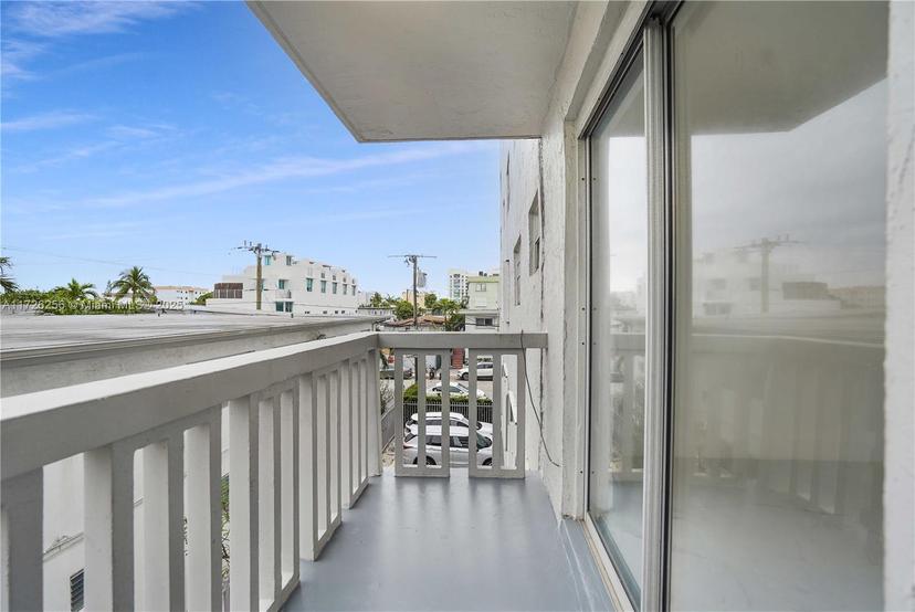 Picture of 7620 Carlyle Ave # 308, Miami Beach FL 33141