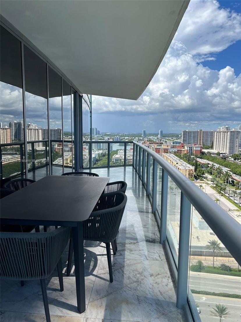 Picture of 17121 Collins Ave # 2008, Sunny Isles Beach FL 33160