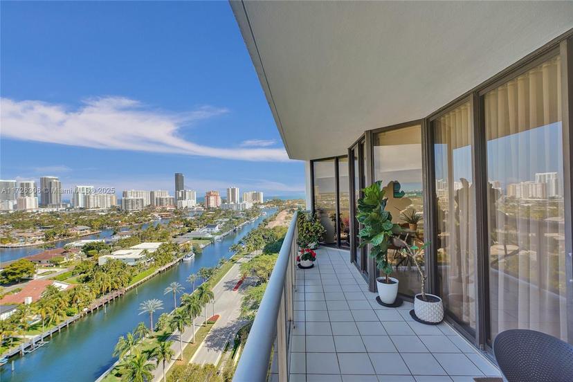 Picture of 3600 Yatch Club Dr # 1701, Aventura FL 33180