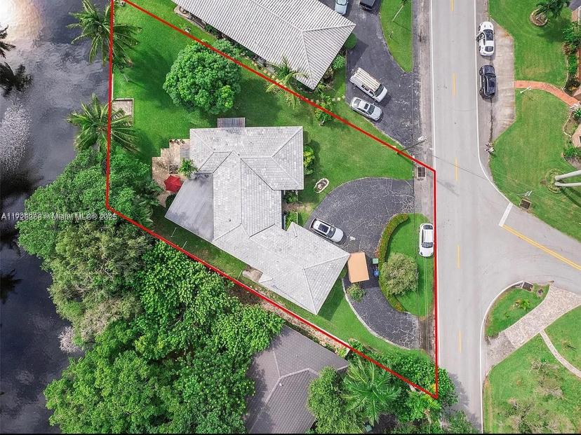 Picture of 11501 W Biscayne Canal Rd, Miami FL 33161