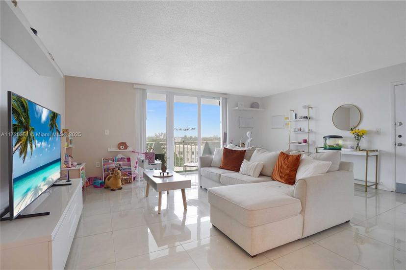 Picture of 7133 Bay Dr # 601, Miami Beach FL 33141