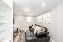 Picture of 1890 NW 127Th St, Miami, FL 33167