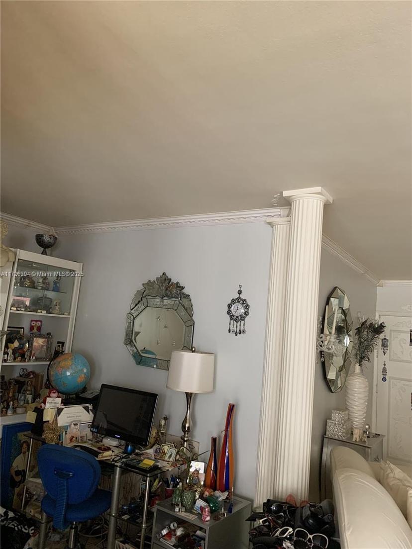Picture of 5005 Collins Ave # 522, Miami Beach FL 33140