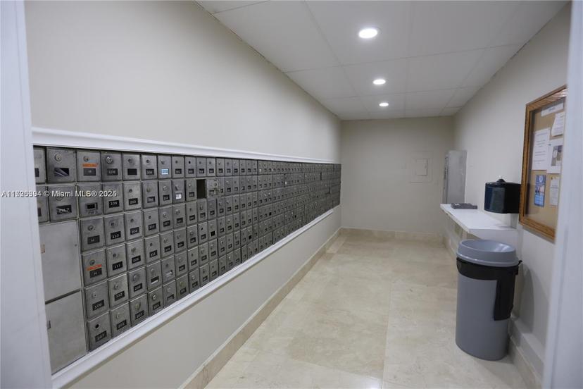 Picture of 5005 Collins Ave # 522, Miami Beach FL 33140