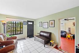 Picture of 249 Carlisle Dr, Miami Springs, FL 33166