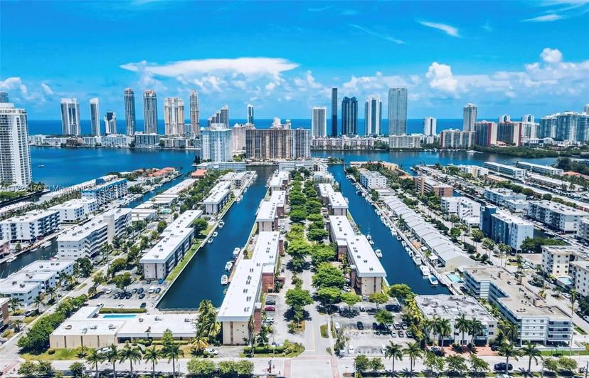 Picture of 3725 NE 169 St # 203, North Miami Beach FL 33160