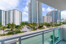 Picture of 3000 S Ocean Dr # 502, Hollywood, FL 33019