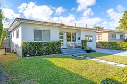 Picture of 3810 SW 61St Ave, Miami, FL 33155