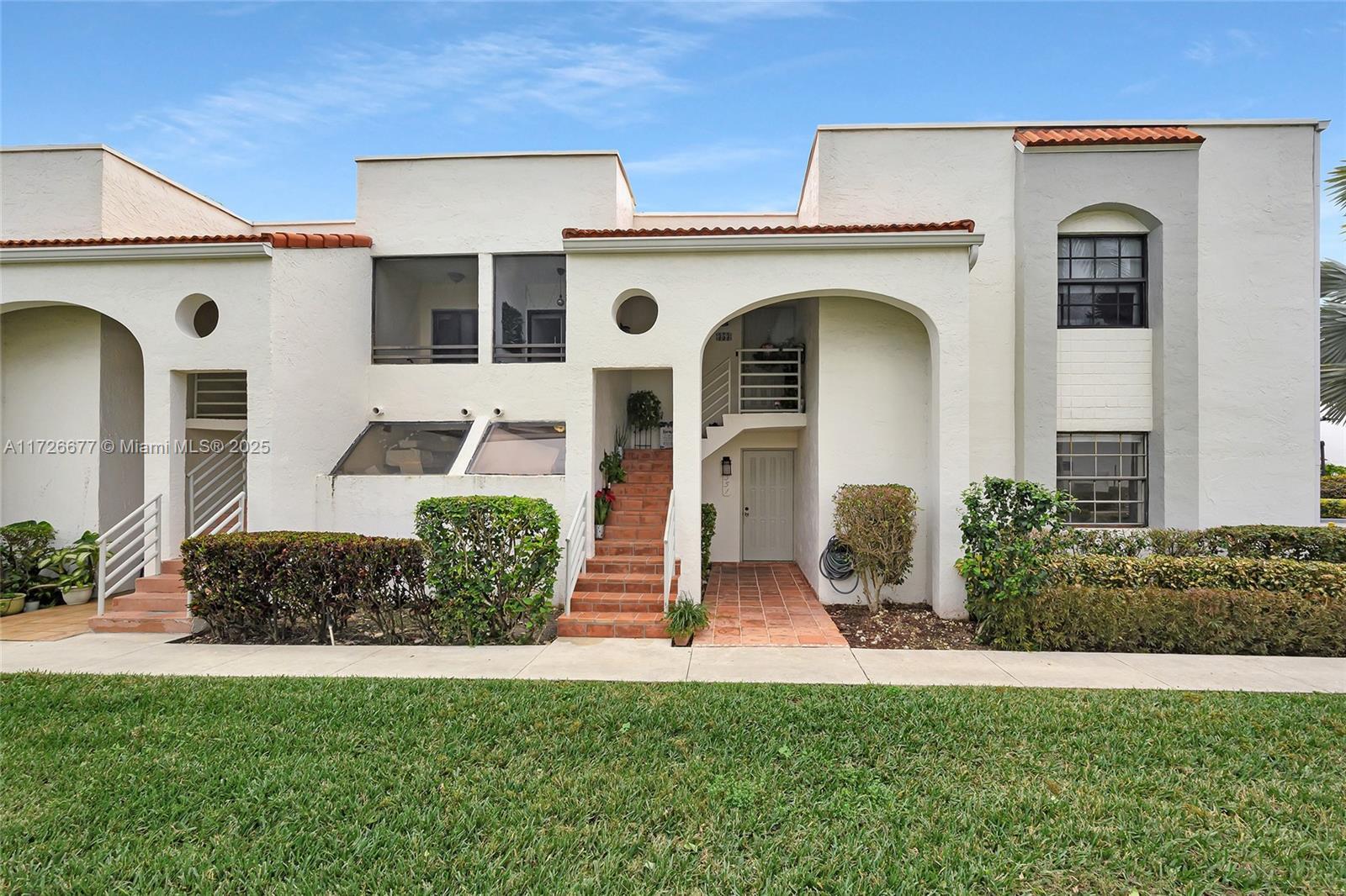 Picture of 3545 Magellan Cir # 5, Aventura, FL 33180
