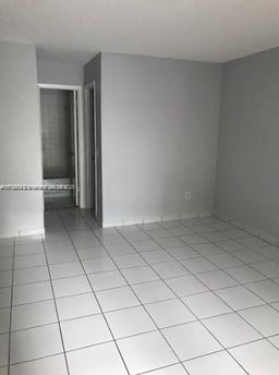 Picture of 9810 Hammocks Blvd # 202, Miami, FL 33196