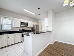 Picture of 1421 Avon Ln # 107, North Lauderdale, FL 33068