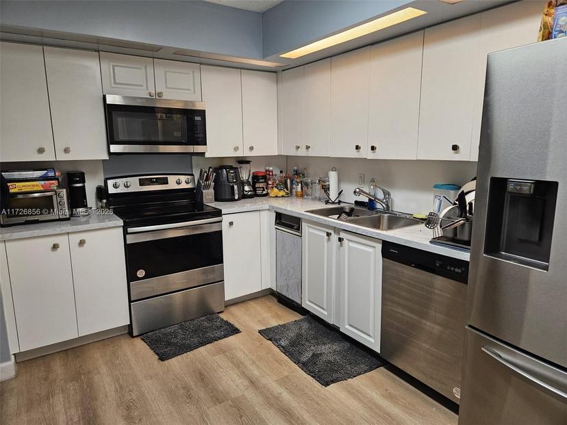 Picture of 2808 N 46Th Ave # E353, Hollywood FL 33021