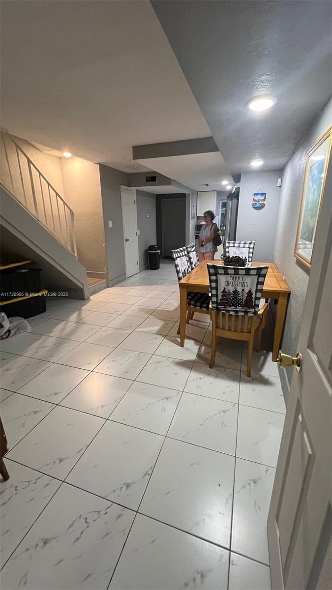 Picture of 1056 W 44Th Ter # 49, Hialeah FL 33012