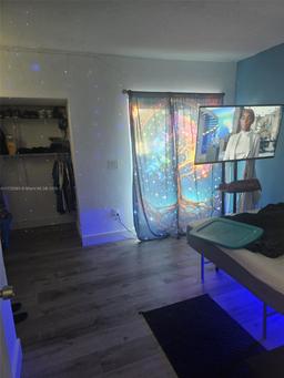 Picture of 1056 W 44Th Ter # 49, Hialeah, FL 33012