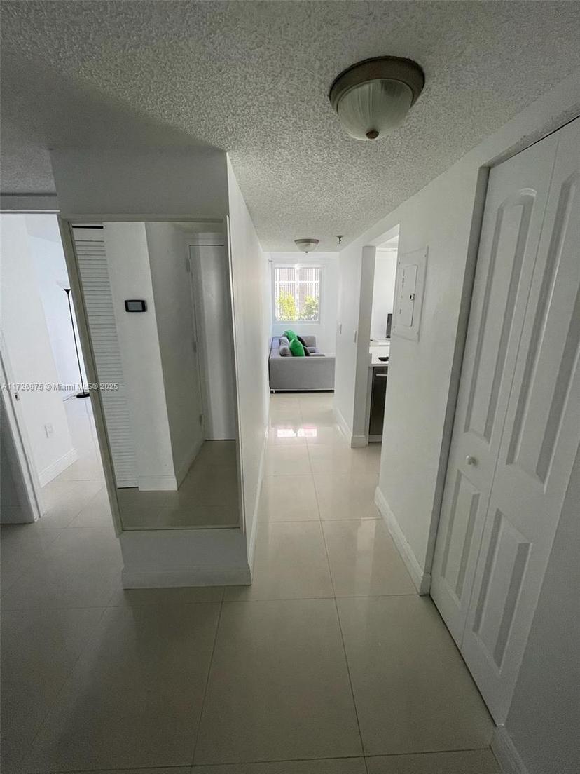 Picture of 800 N Miami Ave # 504, Miami FL 33136