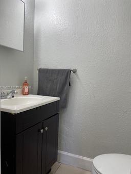 Picture of 6600 W 2Nd Ct # B21, Hialeah, FL 33012
