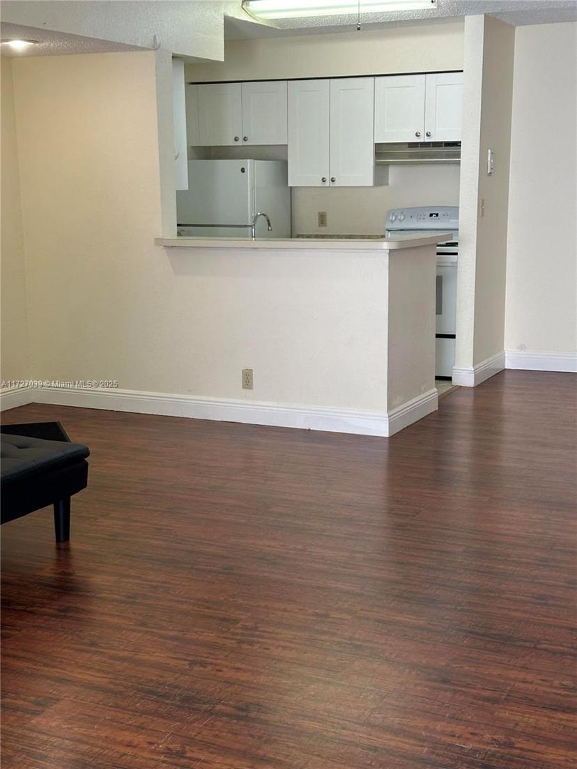Picture of 2796 S University Dr # 2208, Davie FL 33328