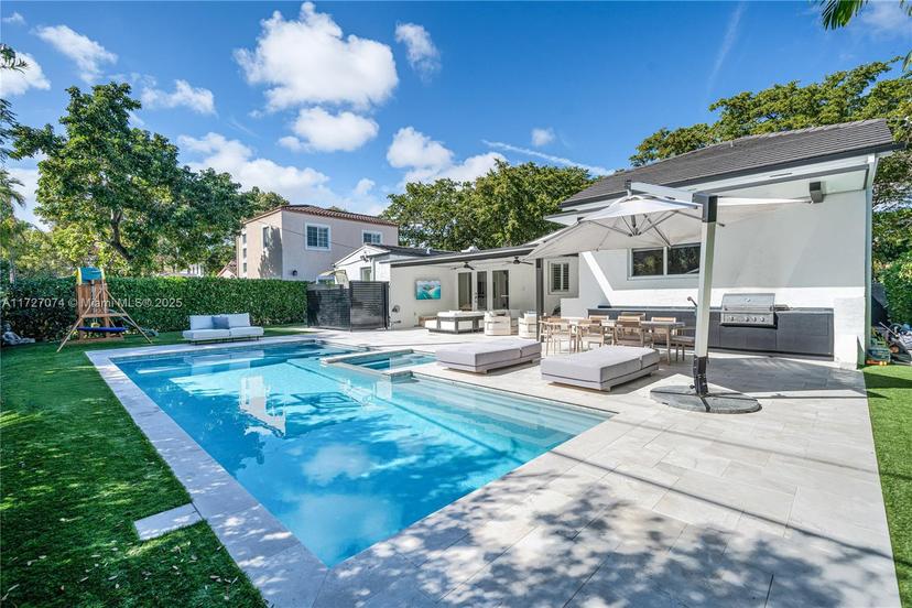 Picture of 440 Zamora Ave, Coral Gables FL 33134