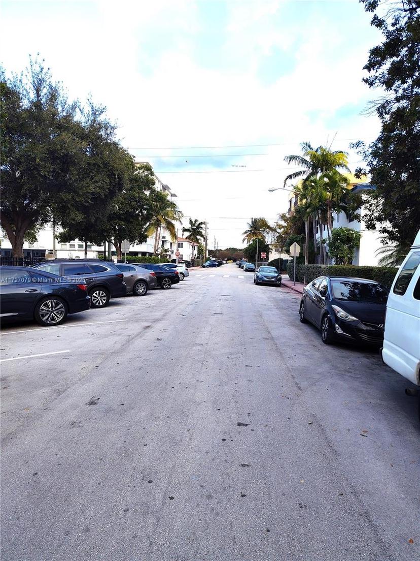 Picture of 7945 Carlyle Ave # 2, Miami Beach FL 33141