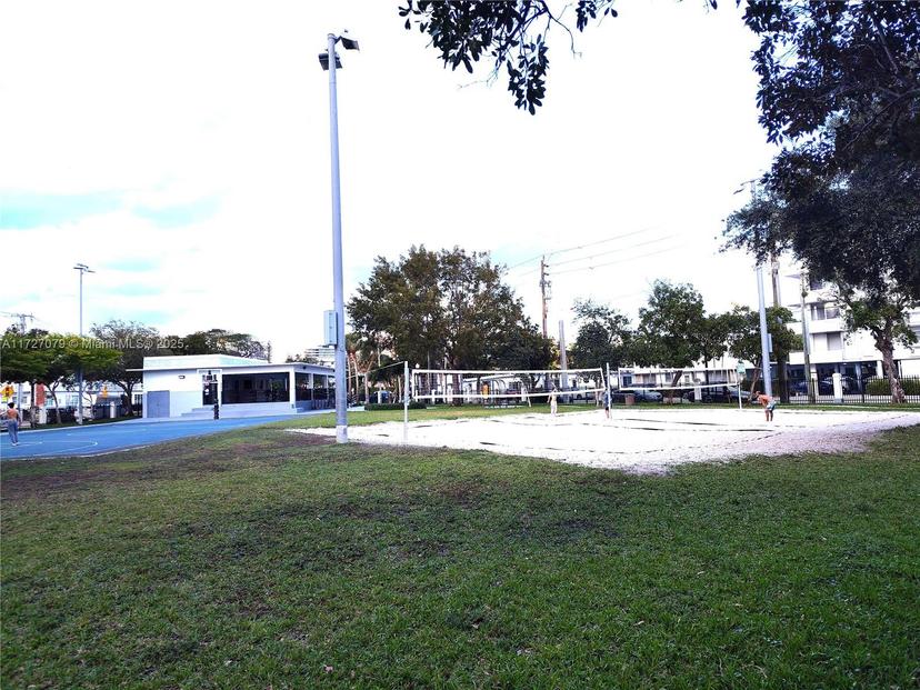 Picture of 7945 Carlyle Ave # 2, Miami Beach FL 33141