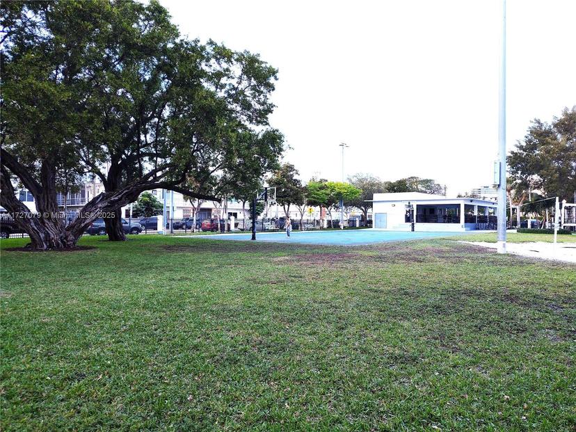 Picture of 7945 Carlyle Ave # 2, Miami Beach FL 33141